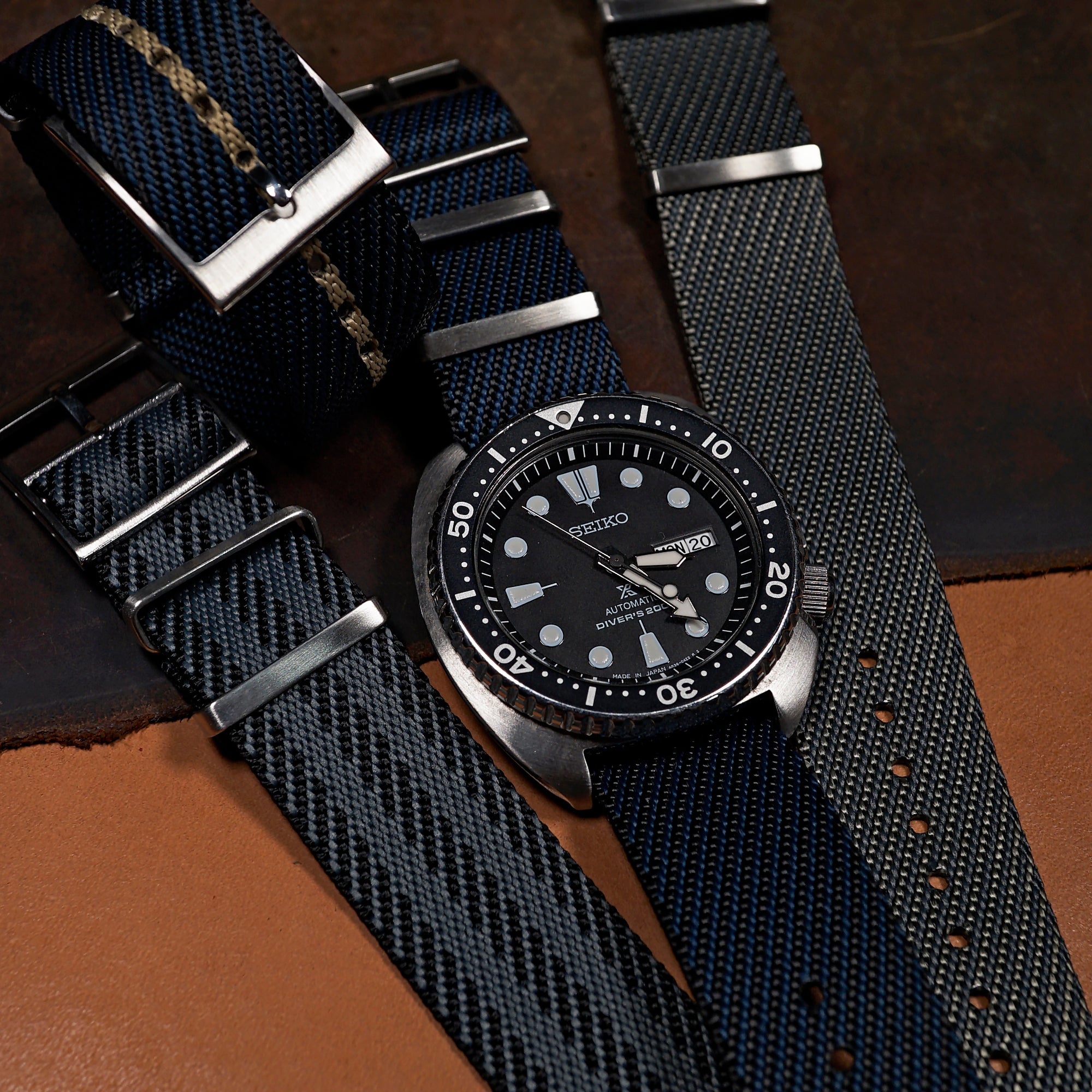 Lux Single Pass Strap in Navy - Nomad Watch Works MY