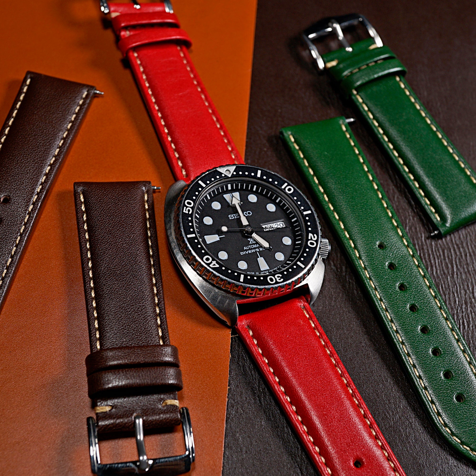 Quick Release Classic Leather Strap in Red (18mm) - Nomad Watch Works MY