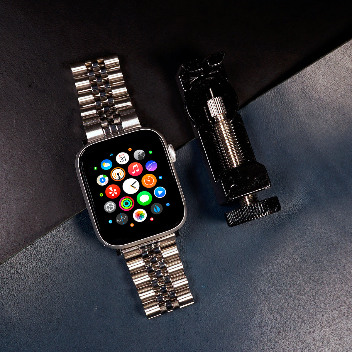 Jubilee Metal Strap in Silver (Apple Watch) - Nomad Watch Works MY