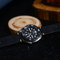 Premium Vintage Oil Waxed Leather Watch Strap in Black (18mm) - Nomad Watch Works Malaysia